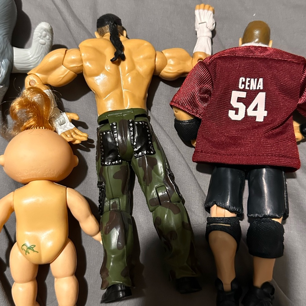 Toy  assorted - Picture 3 of 3
